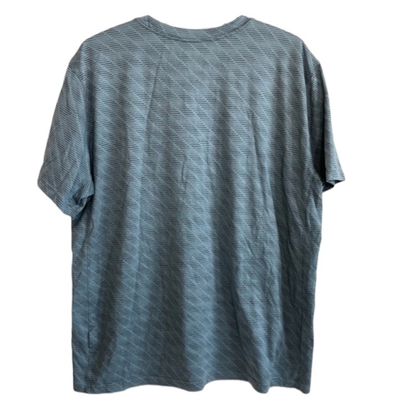 Nike Dri-Fit XL Short Sleeve Crewneck Athletic Shirt - Picture 2 of 11